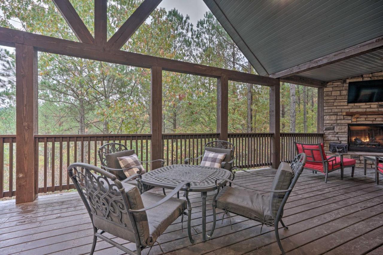 Broken Bow Cabin Deck With Hot Tub And Pool Table! Exterior photo